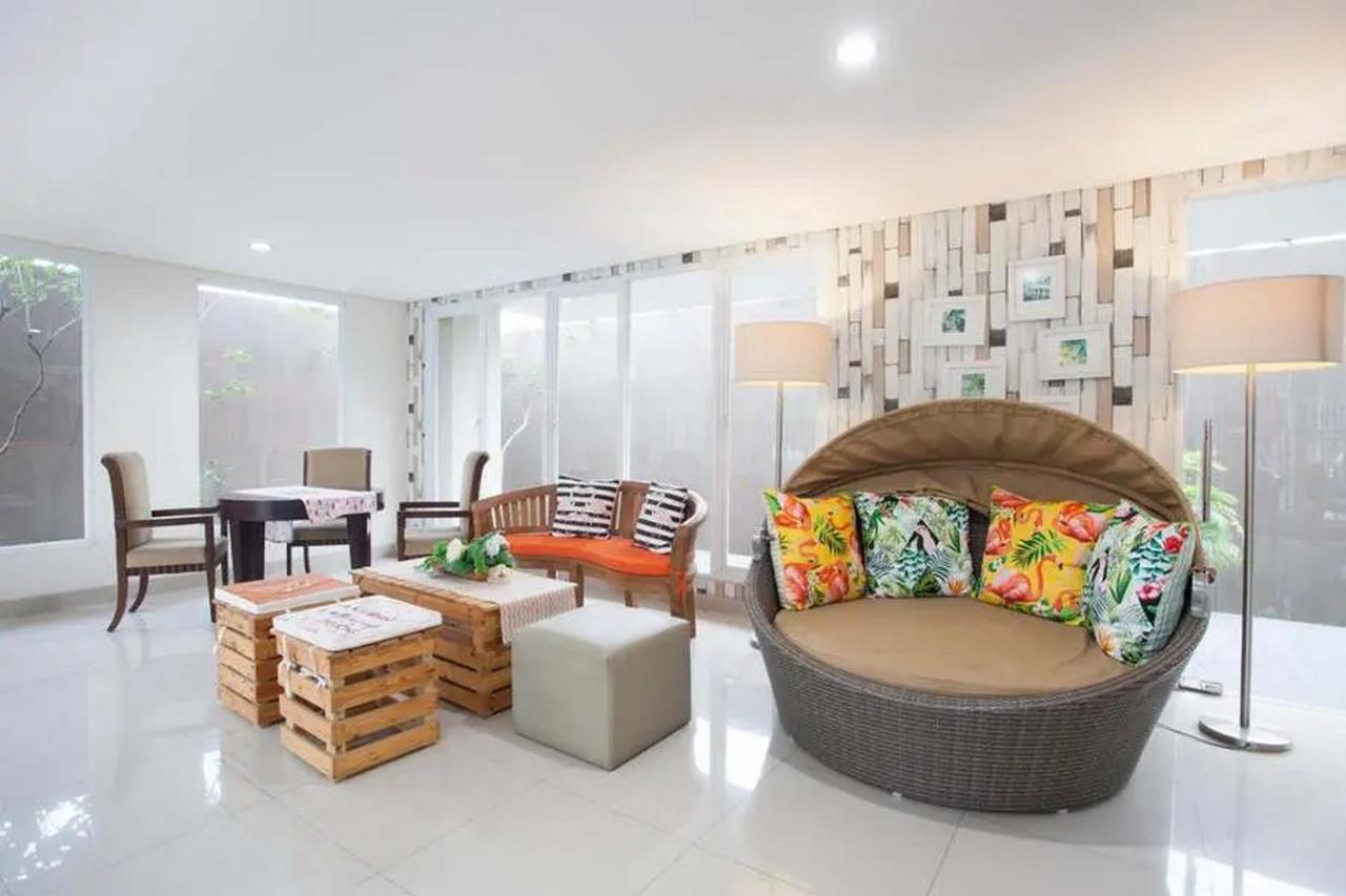 Reddoorz Plus At Riverside Malang Exterior photo
