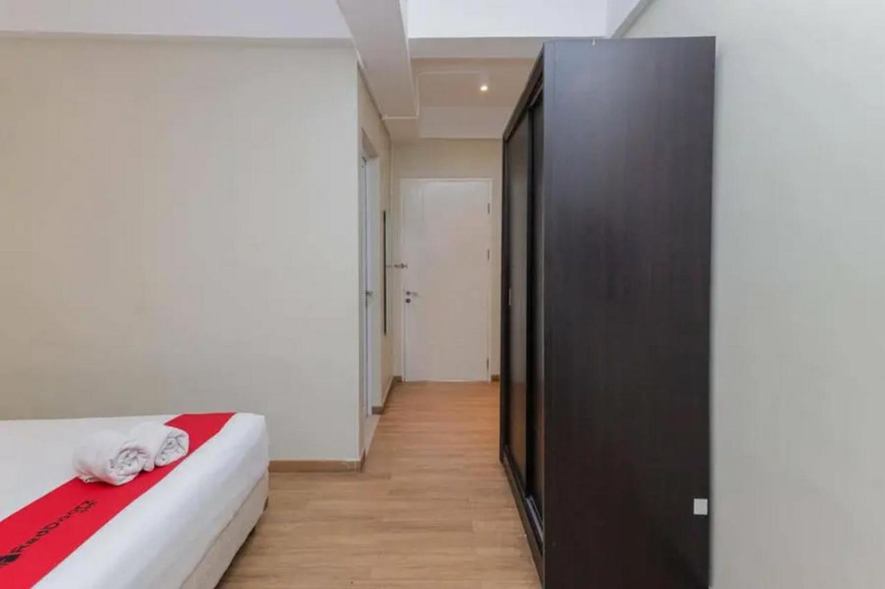Reddoorz Plus At Riverside Malang Exterior photo