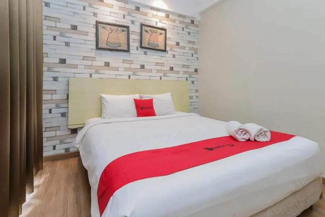 Reddoorz Plus At Riverside Malang Exterior photo